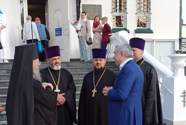 Камо Айрапетян в армавирском Свято-Никольском Кафедральном Соборе РПЦ