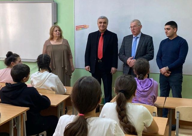Камо Айрапетян в школе