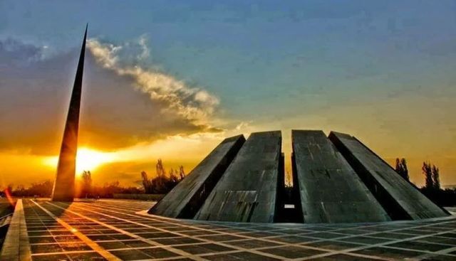 Геноцид армян Мемориал памяти Цицернакаберд